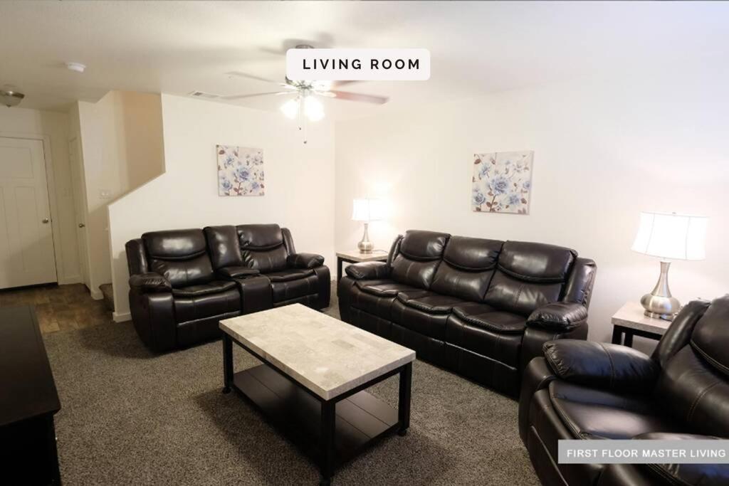 Вилла 3 Story, 3 Bdrm, 4 Beds, 2 Bath, North Houston, Iah - 10B Экстерьер фото
